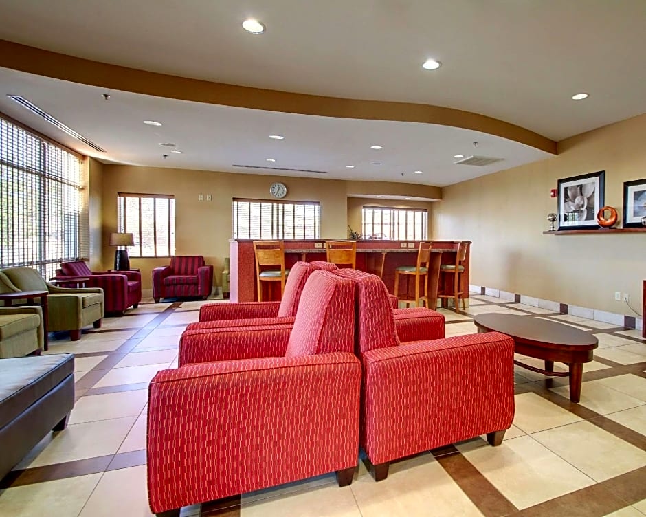 Comfort Suites Flowood - Jackson Airport (must meet transportation requirement)
