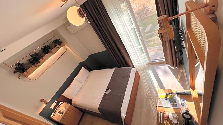 Urla 1867 Hotel