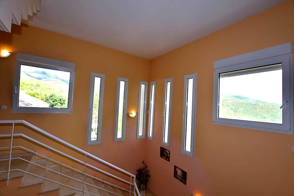 Torreta Of Gormaig, House with swimming pool