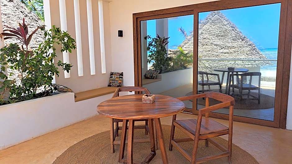 Aluna Beach Apartments