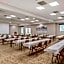 Best Western Plus Crossroads Inn & Suites