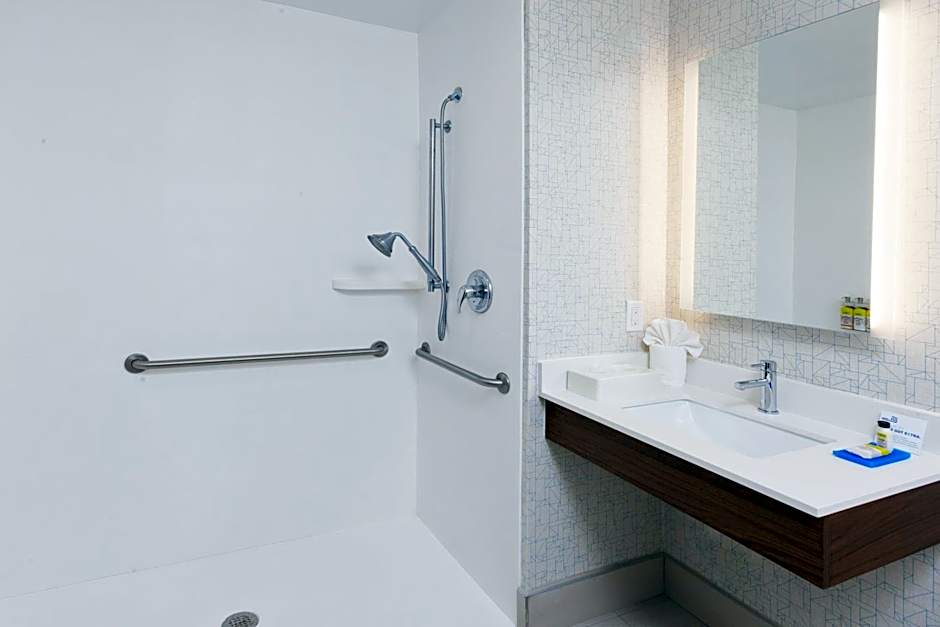 Holiday Inn Express Hotel & Suites Dothan North By IHG