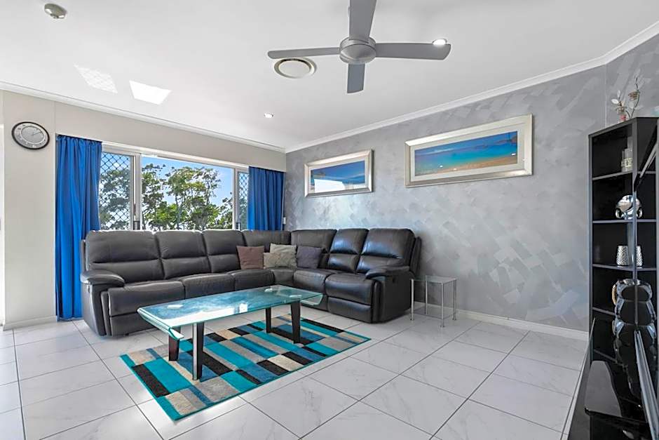 White Crest Apartments