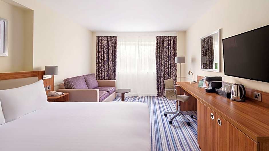 Holiday Inn Swindon By IHG