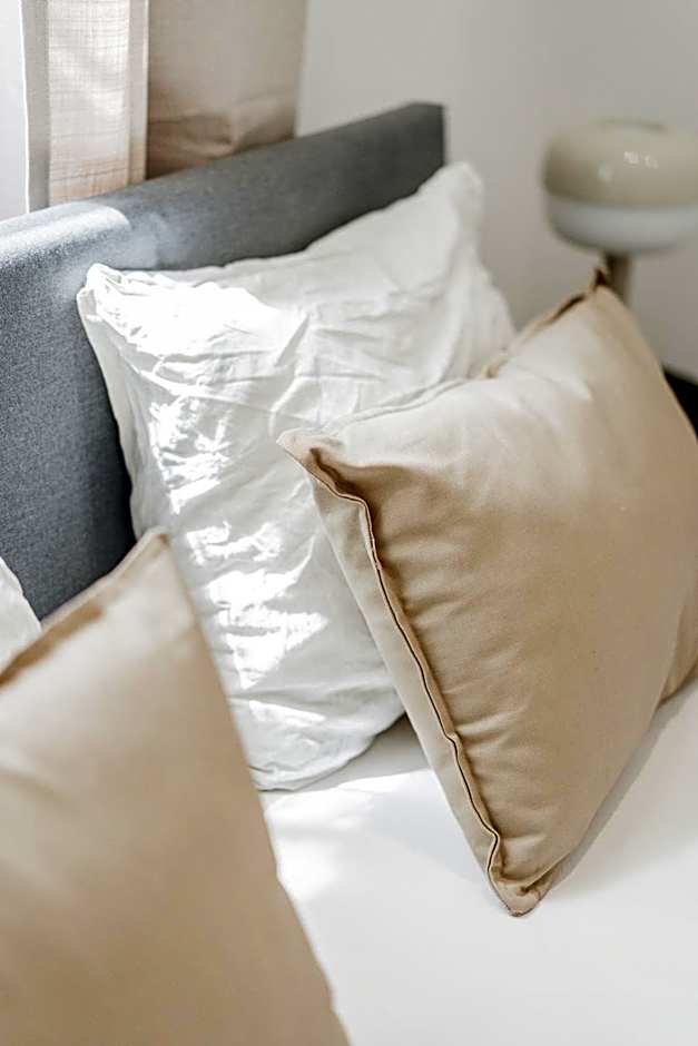 Nice Central City Room