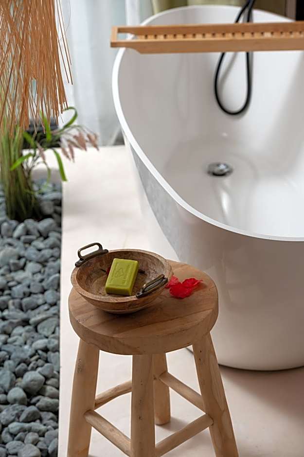 Kynthia Hotel - Adults Only