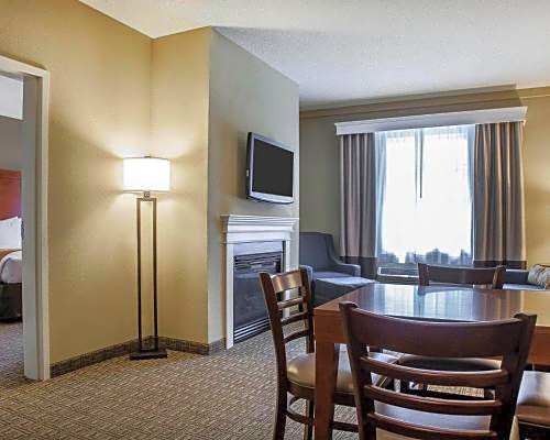 Comfort Inn & Suites Sturbridge-Brimfield