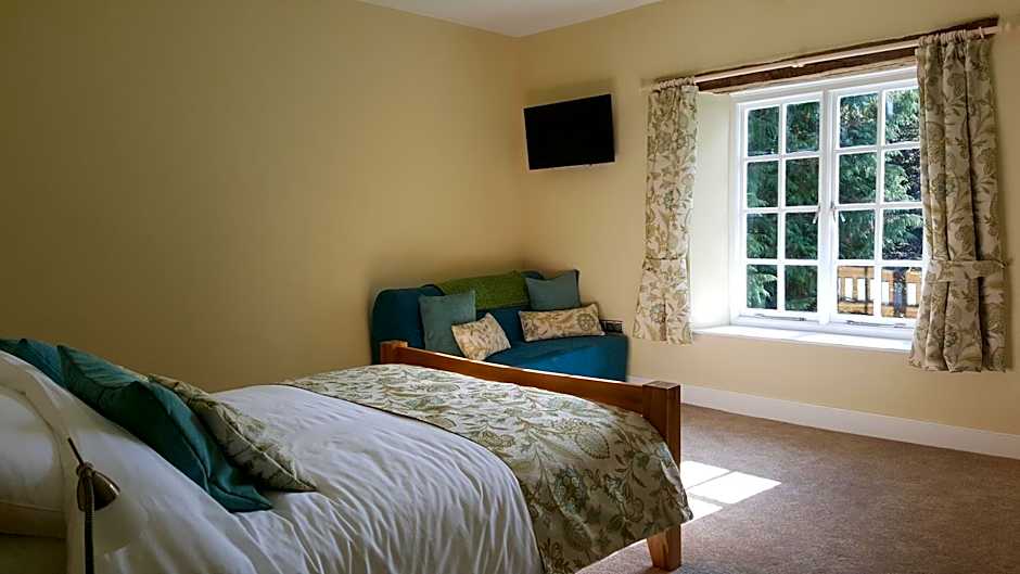 Pontyclerc Farm House Bed and Breakfast