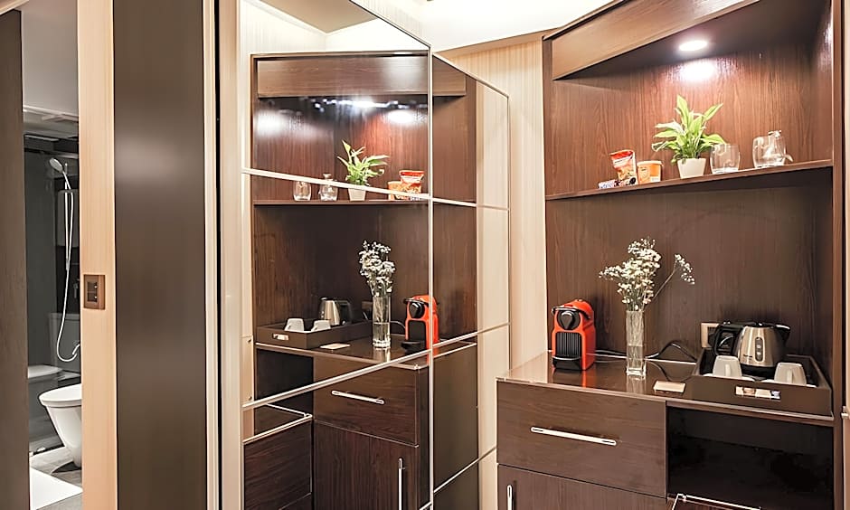 Amina Residency - Luxury Stay