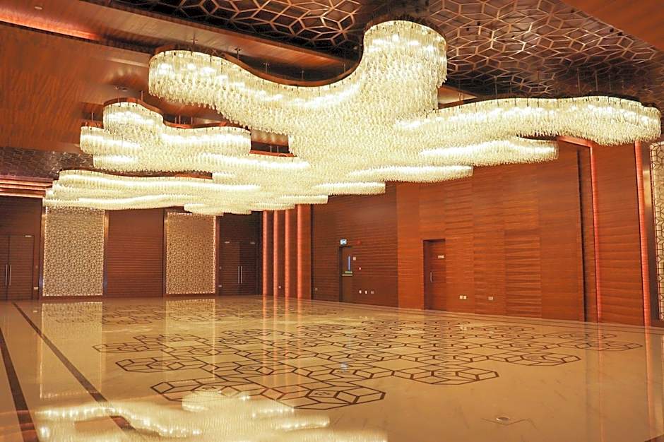 The Bentley Luxury Hotel and Suites