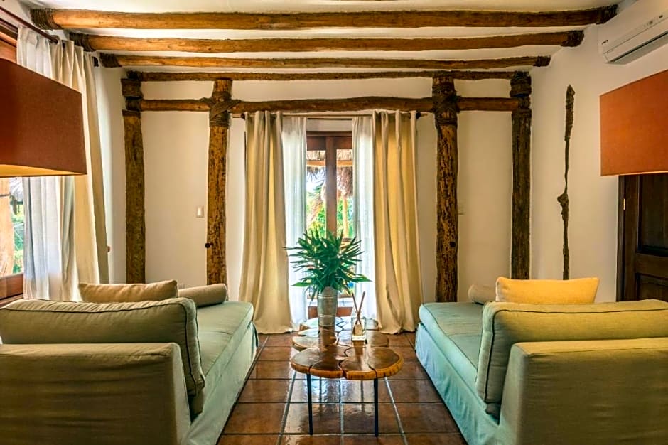 Ser Casasandra Boutique Hotel                                                                    