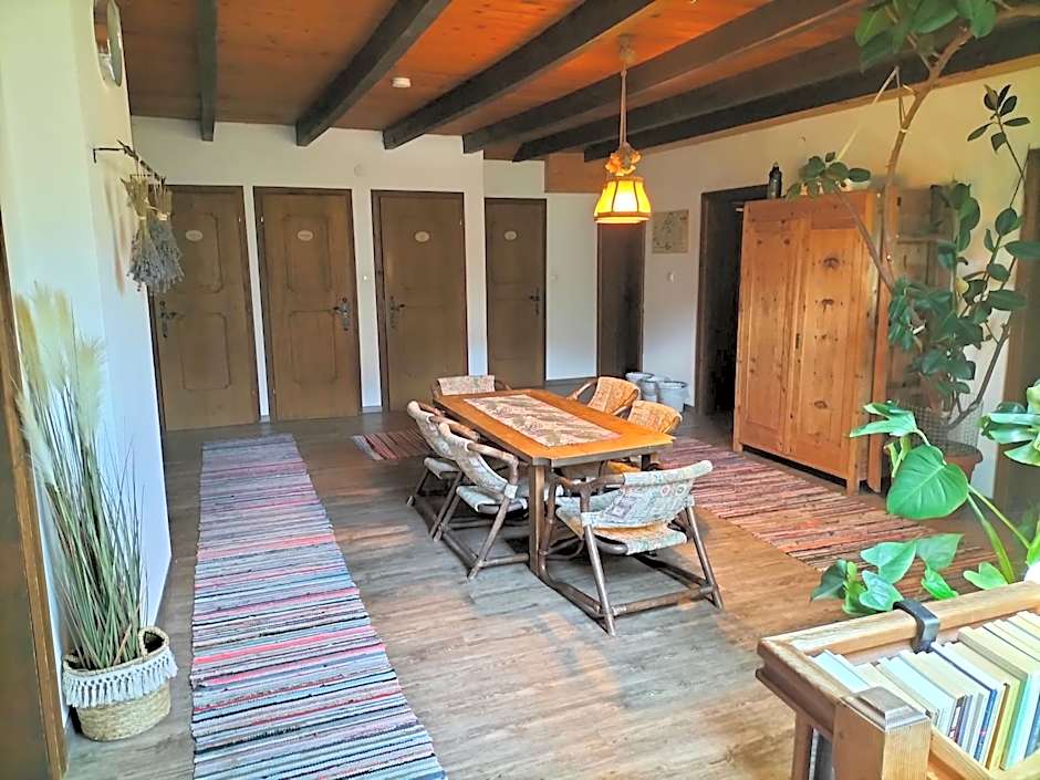 Köstlhof, Familie Hassler