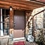 Three Bears, 7 Bedrooms, Deck, Fireplace, Midtown, Grill, Sleeps 22