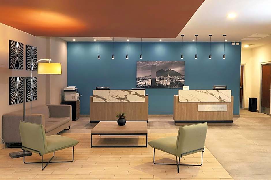City Express Plus by Marriott Monterrey Galerias