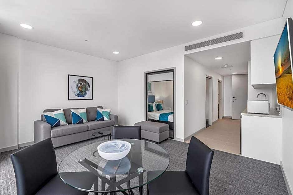 Essence Suites Taringa