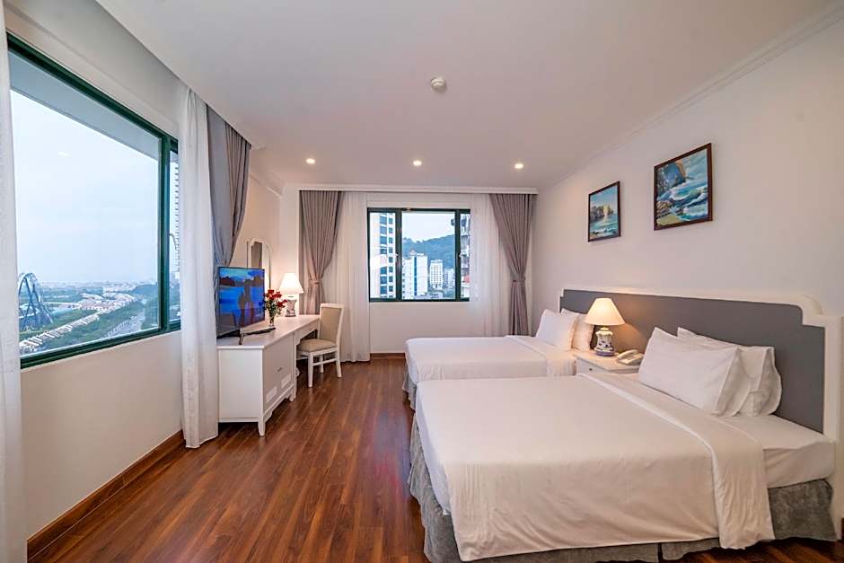 Photo 1 of 12 of Deluxe Ocean View