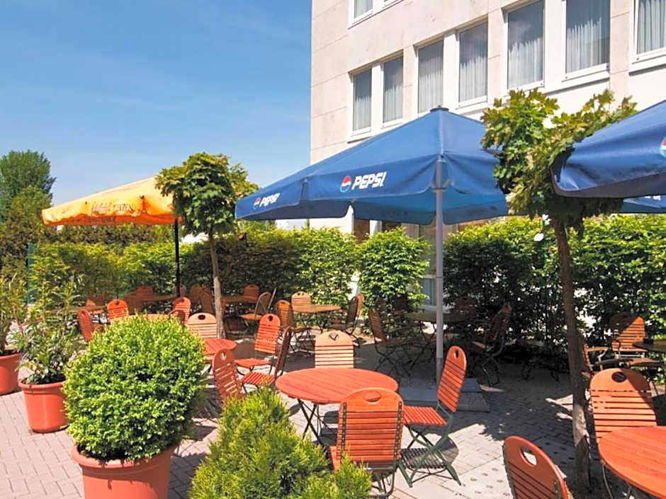 Sunday Hotel Frankfurt Airport - Neu-Isenburg