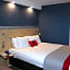 Holiday Inn Express Cardiff Airport