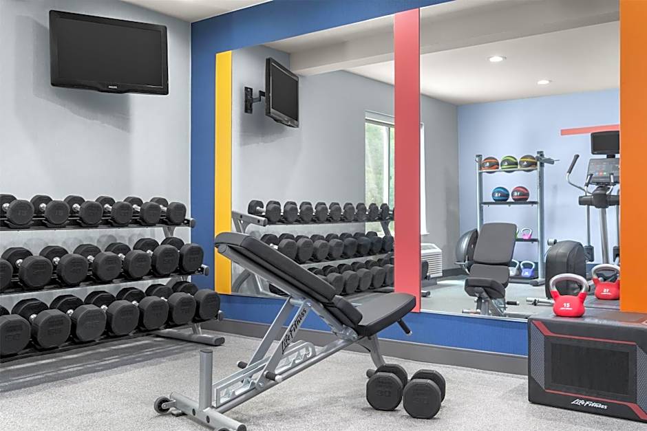 Hampton Inn & Suites Fresno