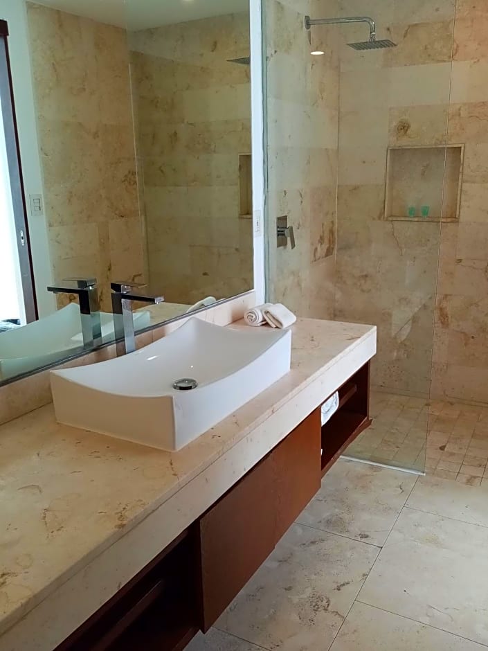 Anah Suites