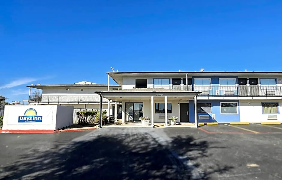 Days Inn by Wyndham Wichita Falls