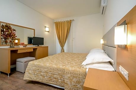 Apartment Capacity 4