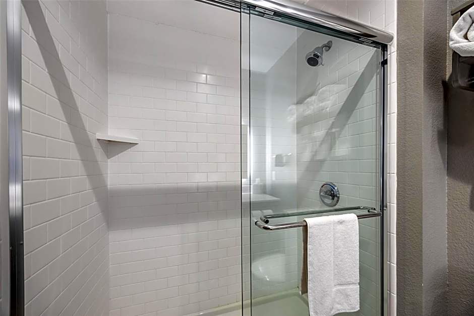 Best Western Plus Lawrenceburg