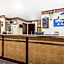 Days Inn & Suites by Wyndham Youngstown / Girard Ohio