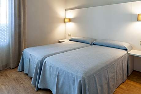 Two-Bedroom Apartment (3 Adults)