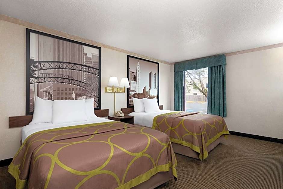 Photo 1 of 4 of 2 Double Beds, Mobility Accessible