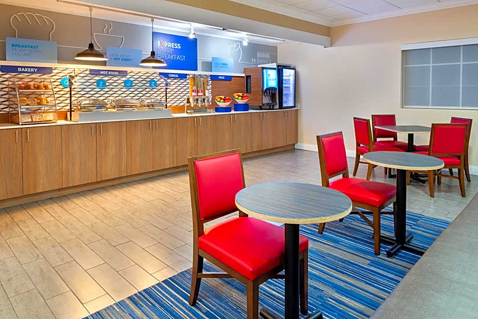 Holiday Inn Express Hotel & Suites Bonita Springs By IHG