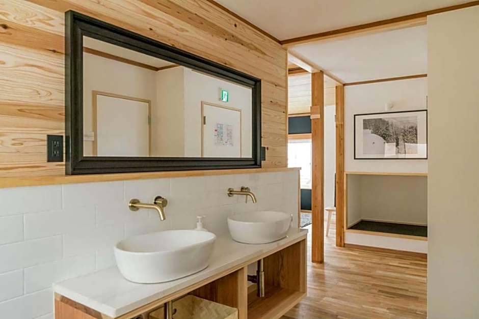 Nozawa Gondola Apartments