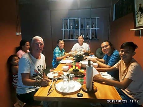 Laguno Hostel and Guest House