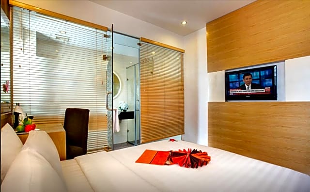 Bay Luxury - Tú Linh Palace Hotel