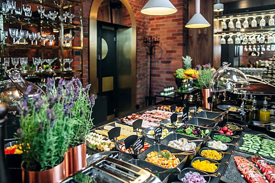 Hotel Altus Palace - Destigo Hotels