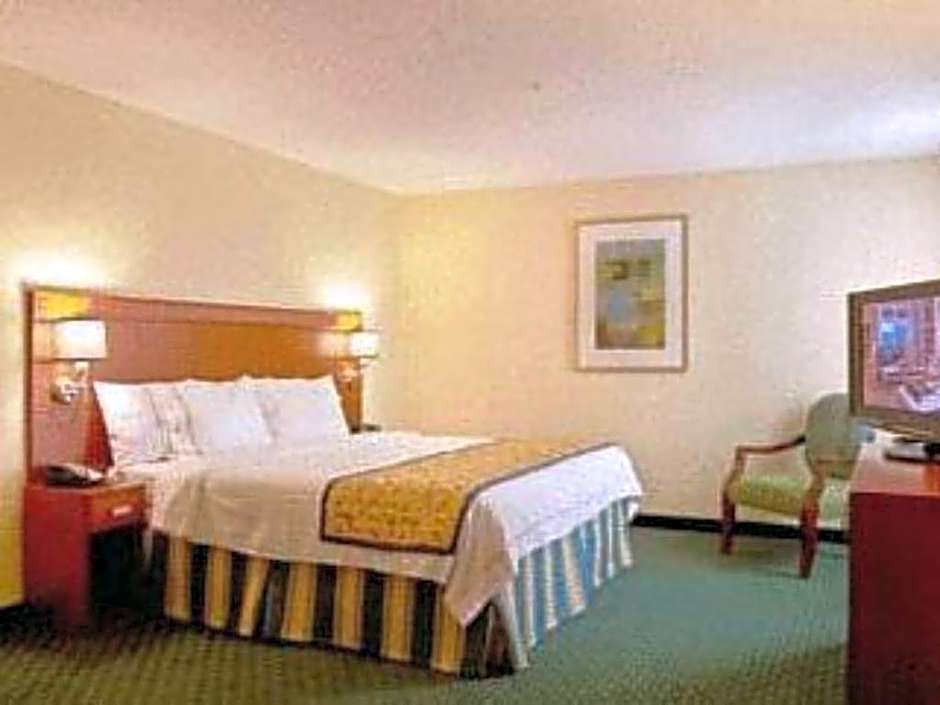 Courtyard by Marriott Hadley Amherst