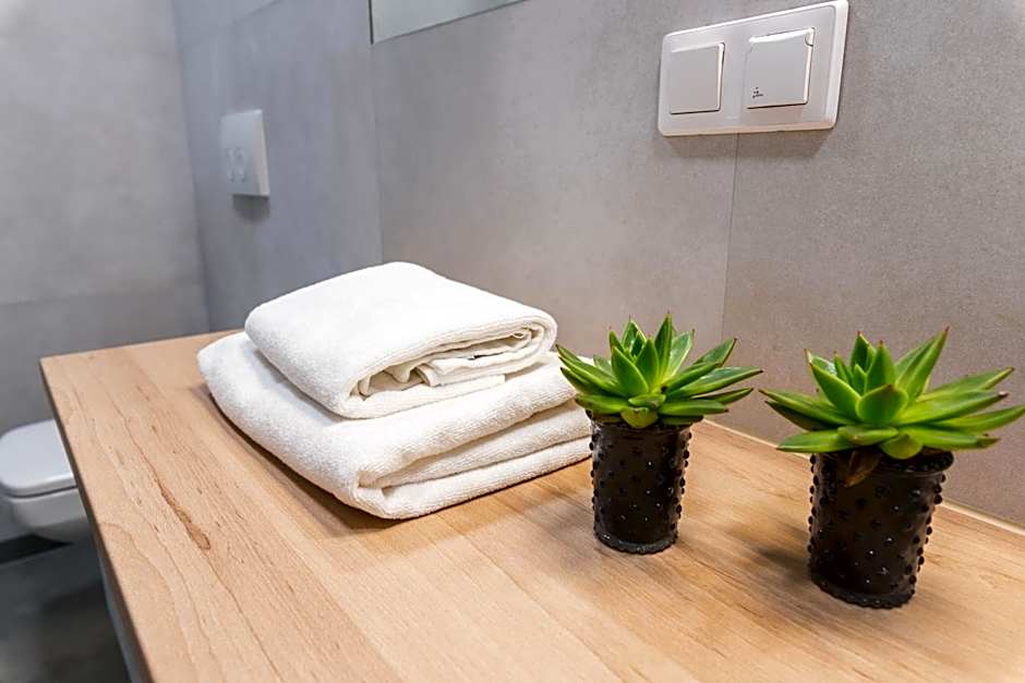 Q17 Apartments Rynek