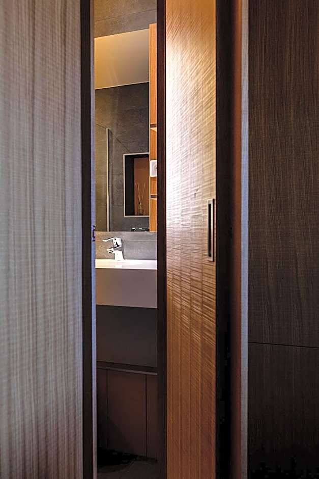 Logis Hotel Restaurant La Tour