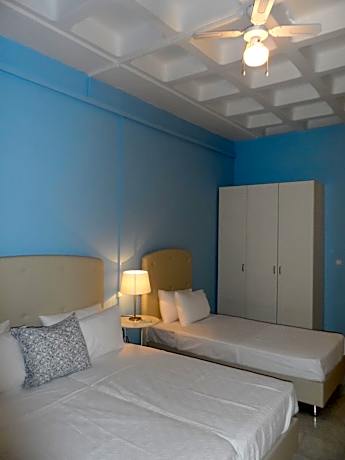 Triple bed Studio with Side Sea View