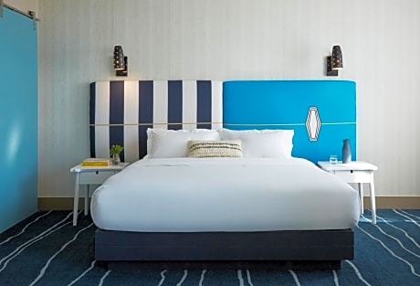 Suite Deluxe King Bed