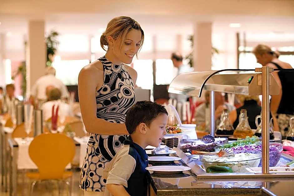 Valamar Pinia Hotel