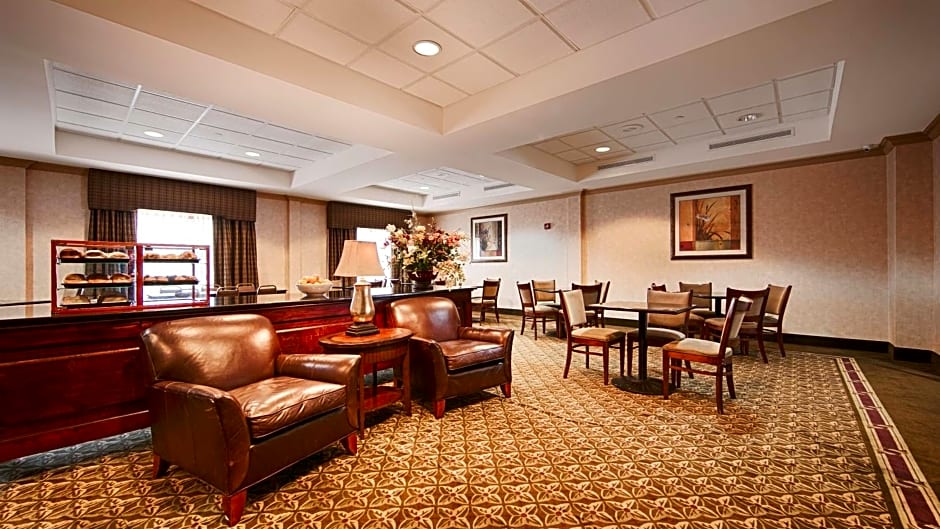 Best Western Riverview Inn & Suites