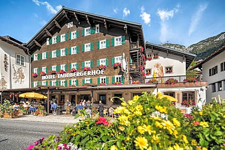 Hotel Tannbergerhof im Zentrum von Lech