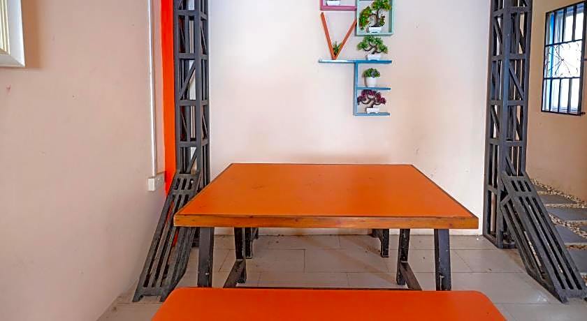 Hotel O Penginapan Pelangi