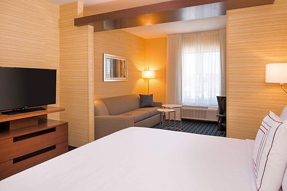 Fairfield Inn & Suites by Marriott Akron Stow