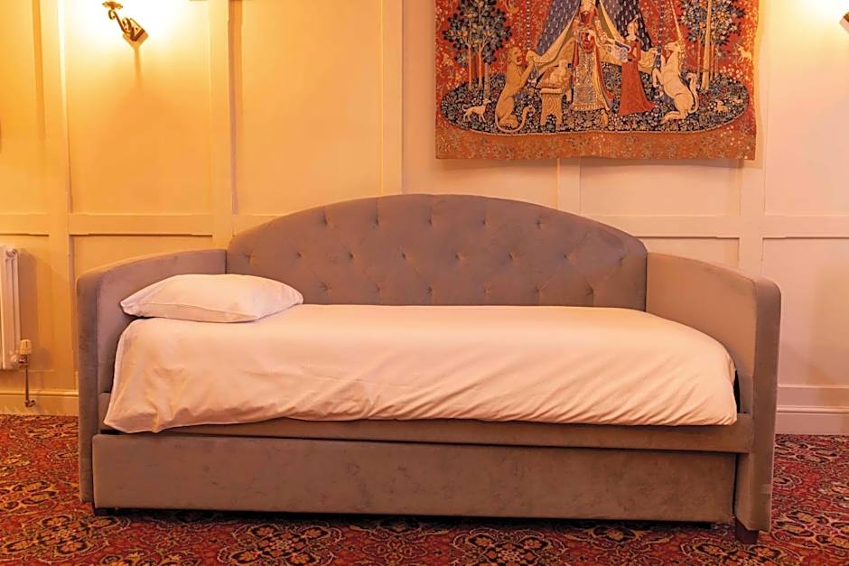 The Dirty Bottles Hotel