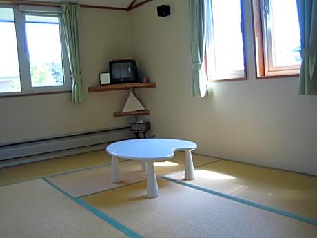 Japanese-Style Quadruple Room