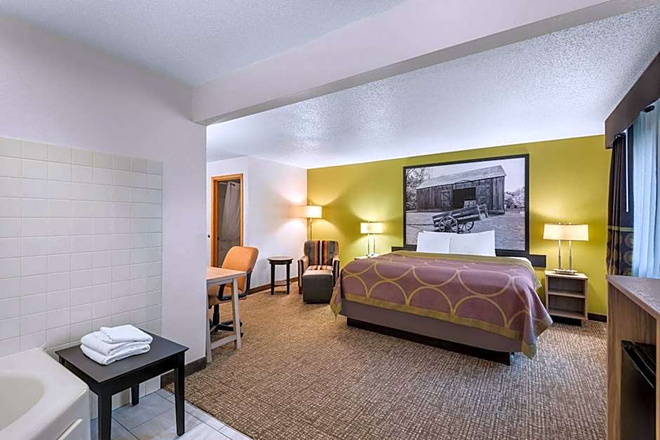 Super 8 by Wyndham Oelwein