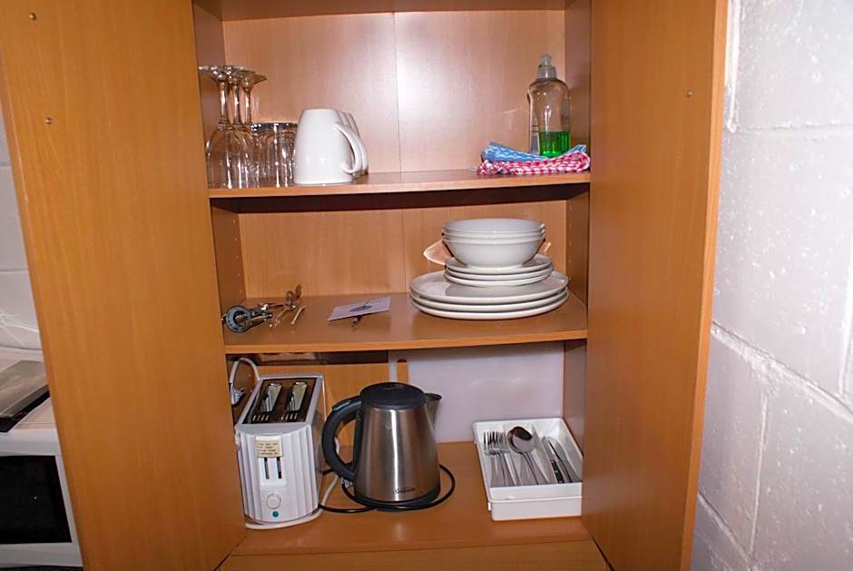 Inglewood Motel and Caravan Park Victoria