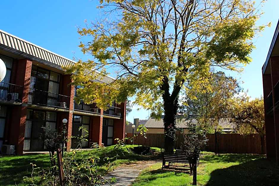 Moe Motor Inn - Contactless 24 hour Checkinn Available